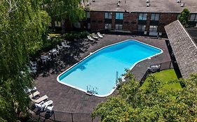 Fireside Inn & Suites Portland (Adults Only)